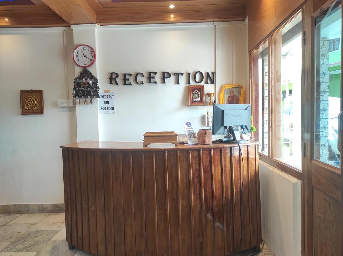 Hotel Tawang Regency Exterior photo
