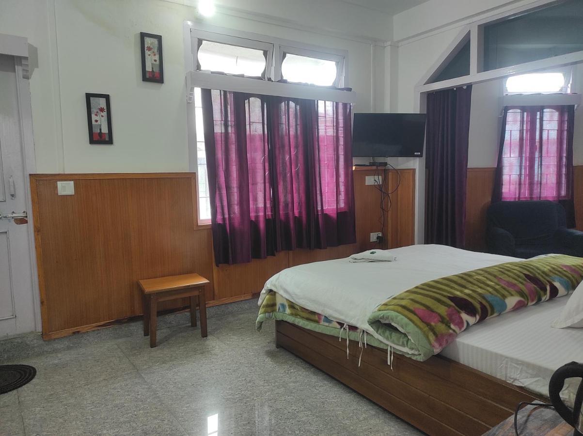 Hotel Tawang Regency Exterior photo