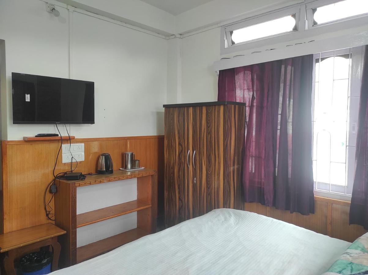 Hotel Tawang Regency Exterior photo